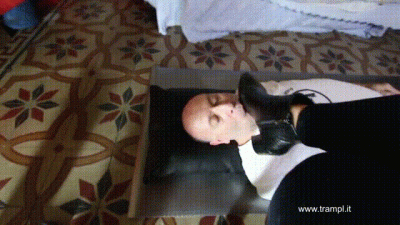 A805 Lady Maya In Domination Foot Worship