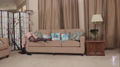 4K/ Ziva Fey Clone Collar Chaos!