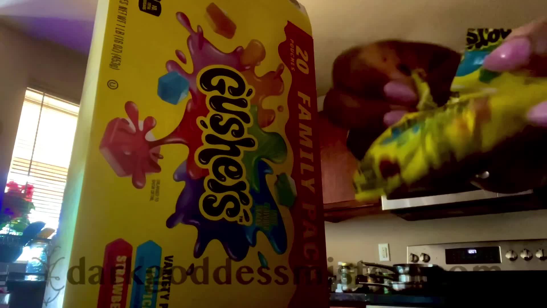 Gush- ASMR Giantess, Foot Domination, Food And Object Crush