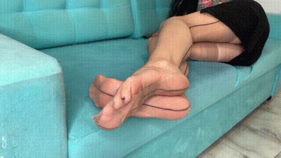 Tan Vintage Seamed Stocking On Me, Hosed Nylon Soles And Long Toes