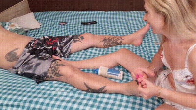 I Massage Gonzo Feet