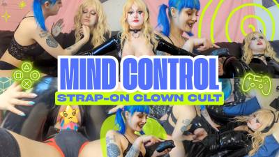 **** Strap On Bimbo Clown Cult