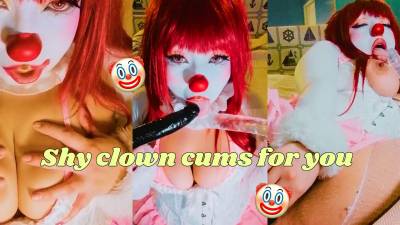 Honkers - Shy Clowngirl Masturbates For You - iWantClips