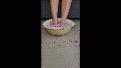 Bath Time For My Feet