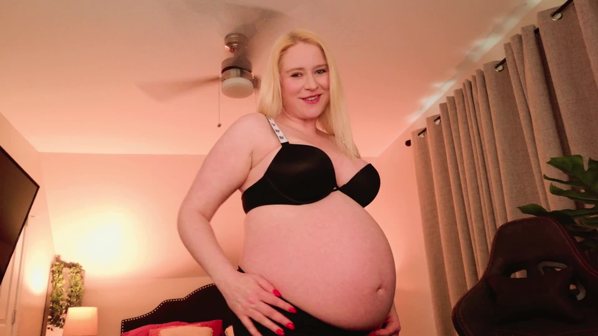 36 Weeks Pregnant Update: Oiled Heavy Tight Belly Rub, Aches & When Will I Pop?