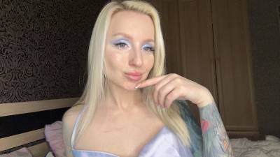 Blue Eyeshadows, Face Fetish, Eye Contact