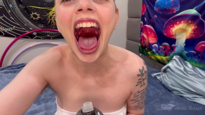 P - iWantClips