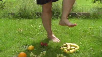 Summertime Fruitsalad With My Pretty Feets