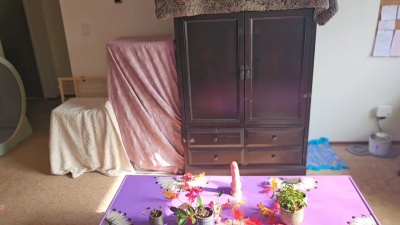 Elf Alice Finds A Dick Mushroom