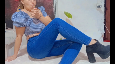 Smoking Girls Spit Stretching Nipple Play