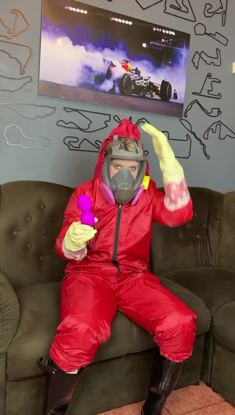 5 Hazmat Suit Sweaty In Gas Mask