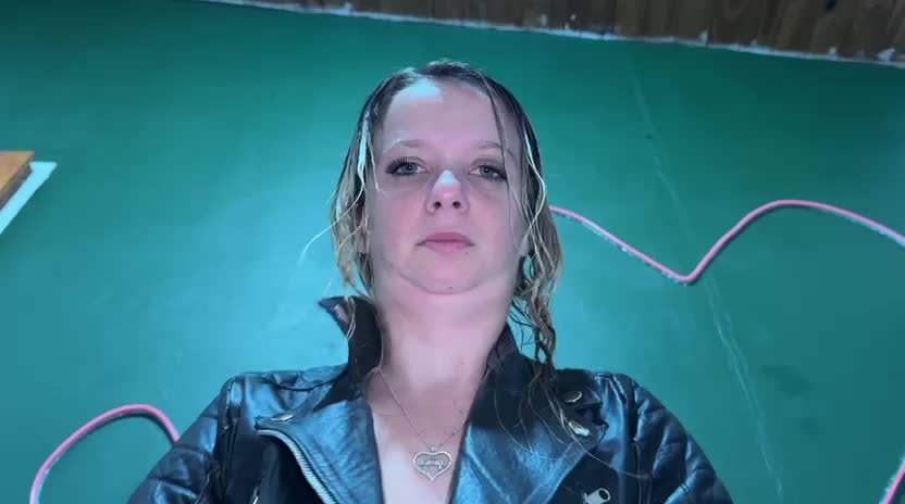 POV Picking Nose Leather