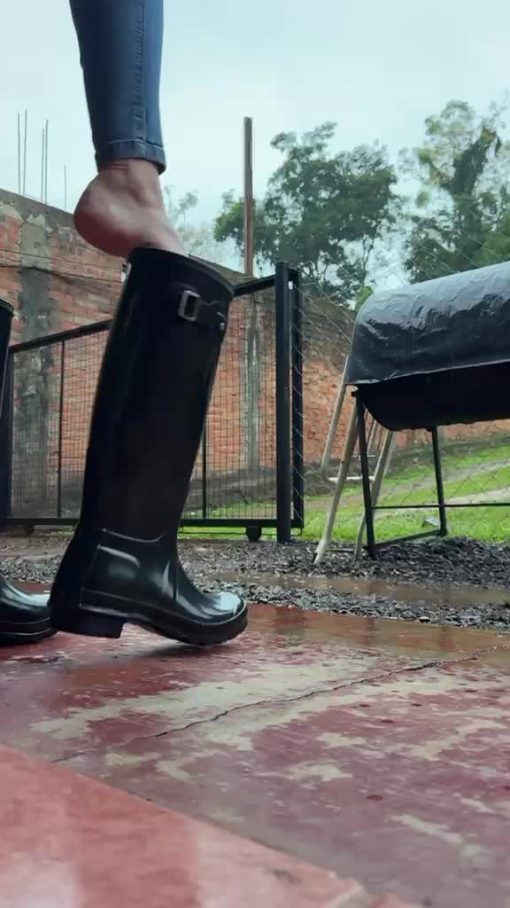 Hunter Boots Dirty Puddles