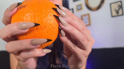 Scratching Sharp Long Nail Fetish JOI