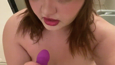 POV Sucking You Off In The Bath