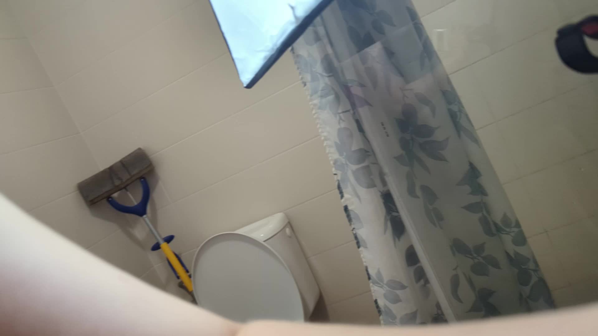 Shaving With A New Trimmer Razor Armpits Pussy Legs Washing