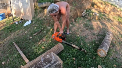 Chainsaw: She Cranking Nake*