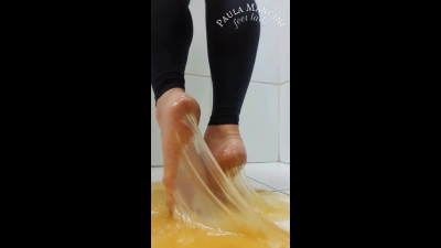 Feet On Sticky Extra Glue