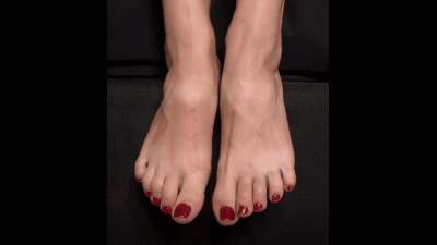 Red Toe Nails