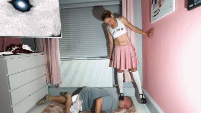 One Shoe Jaw Neck & Head Trample