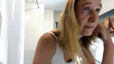 Danielle Brushing Her Hair 6