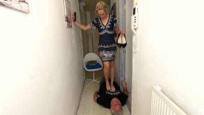 Danielle Trampling Bare Foot & Heels 7