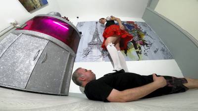German Girl Trample Floor Cam