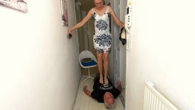 Danielle Trampling Bare Foot & Heels 3