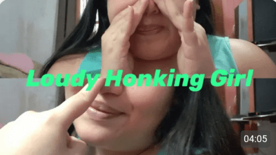 Loudy Honking Girl