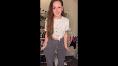 Messy Spraying Pee After Stripping Naked