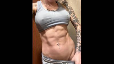 Sit Ups And Showing Off My Abs