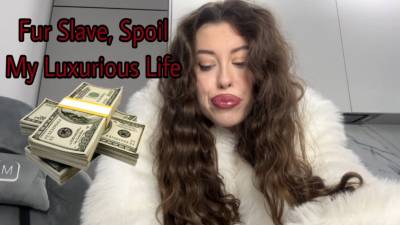 Slavic Queen In White Fur - Drain For You