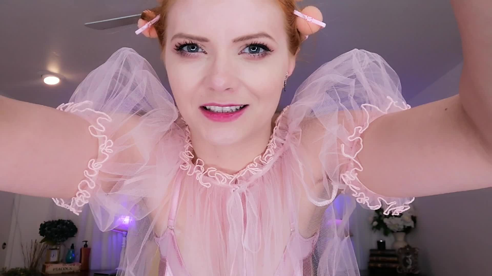 Step-Mommy Domme: A Sissy Weekend Of Emasculation