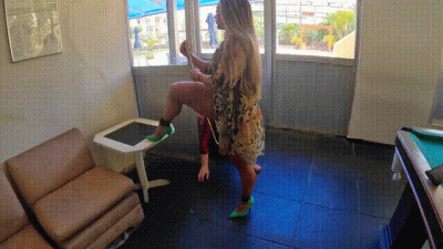 Boy Is Trampling By MILF And Used As Her Carpet While She Improves Her Play!