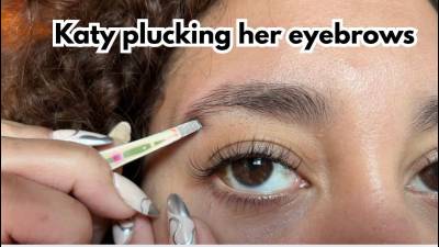 Eyebrow Plucking Fetish- Beauty In Every Detail