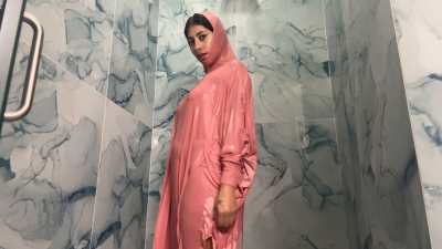 Shower In Abaya