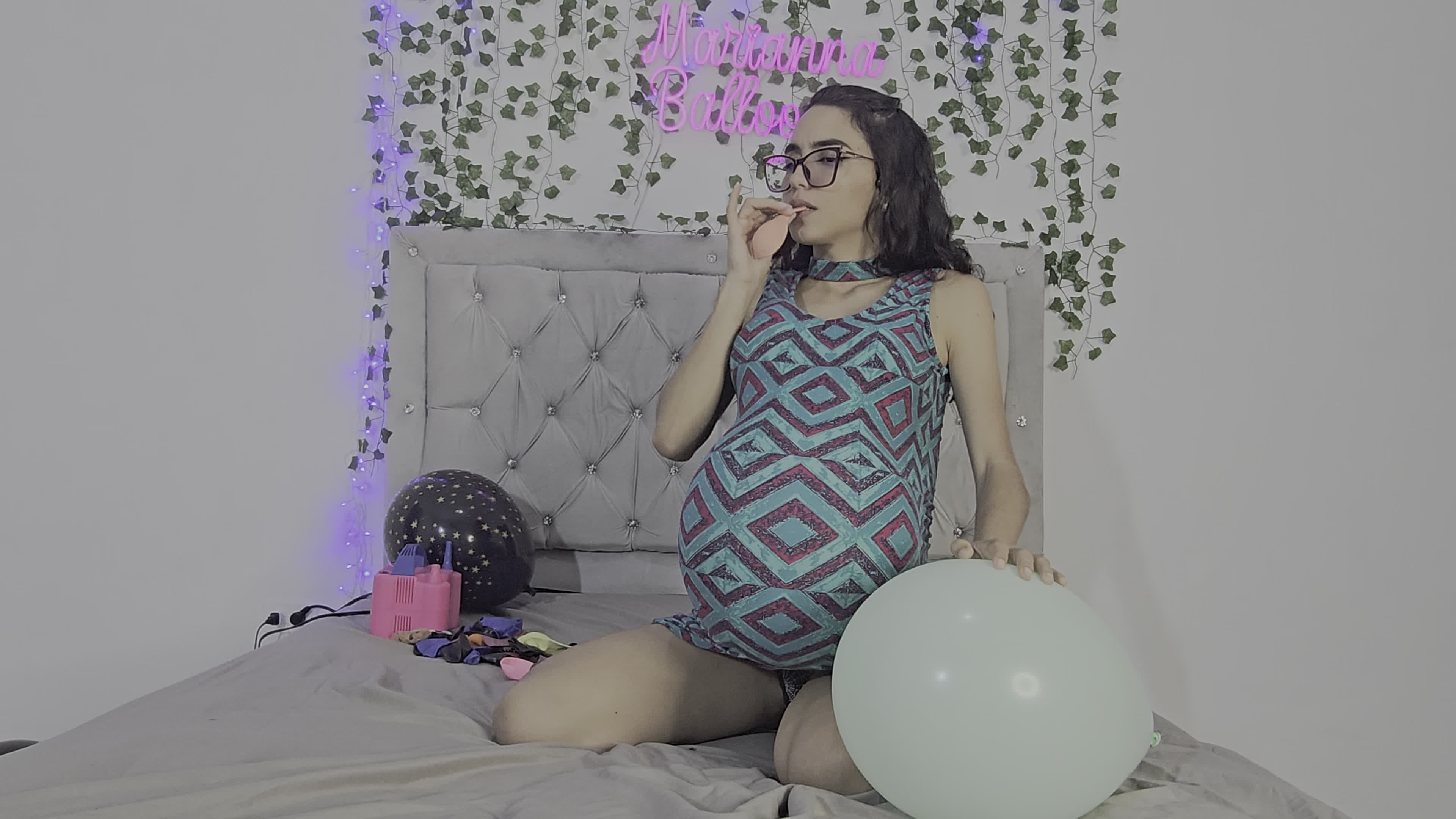 Marianna Inflates Balloons With Her Plush Pregnant Belly