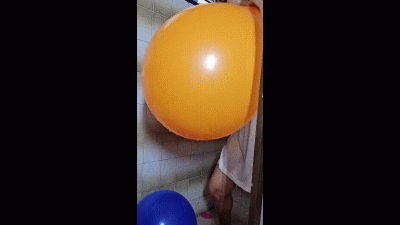 Marianna Blow A Pop 15 Inch Long Neck In The Shower