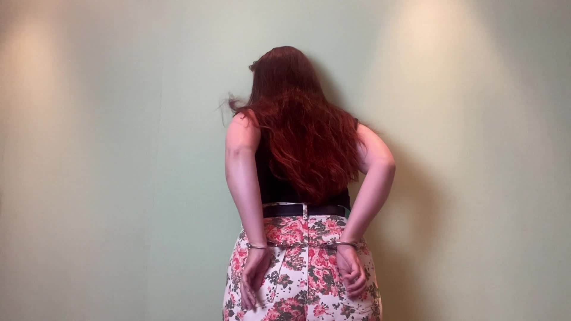 Girl With Cleavage Got Arrested