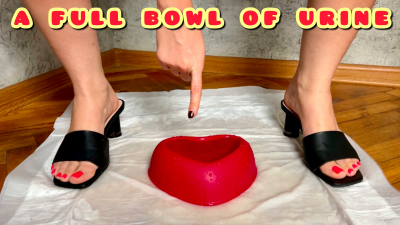 Pissed A Full Bowl Of Warm, Aromatic Piss, Who's The Stepmother's Lucky Guy? 4K Eng Sub