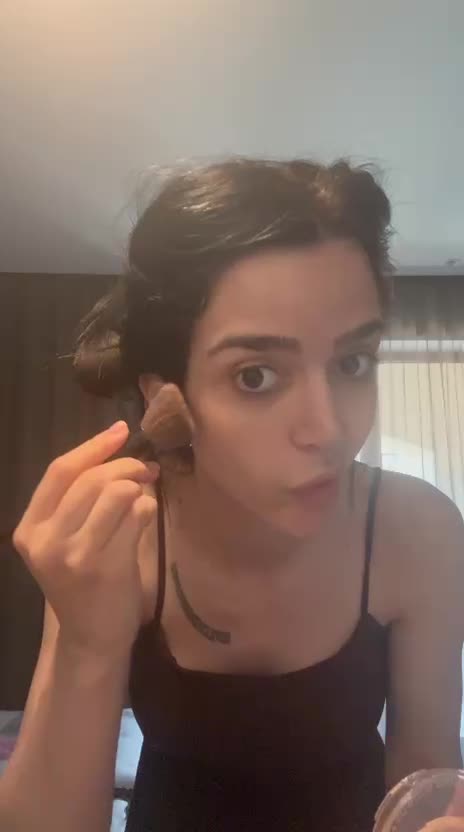 Make Up With Gloriyapg