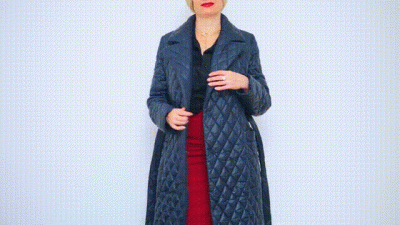 MILF Dances Striptease