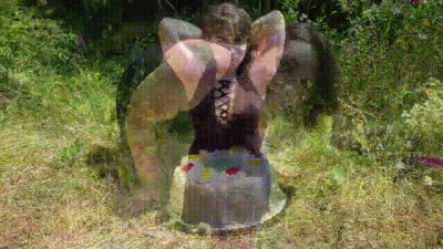 4K Lilkiwwi 1St Birthday Cake Sploshing