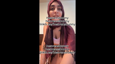 Hijabi Persian Goddess Gentle Kisses And Ass Worship