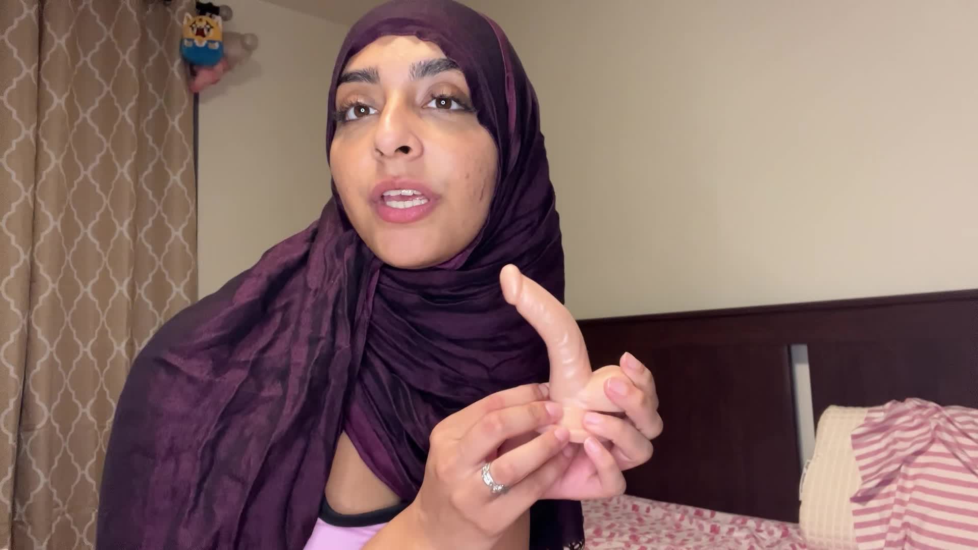 Hijabi Double Dildo Blowjob