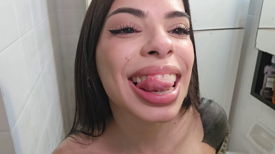 Dirty Mouth And Teeth Brushing