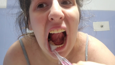 Teeth Brushing Sensual Action: Fetish Hygiene Delight