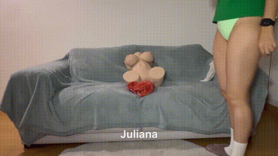 La Esposa De Mi Hermanastro Y Yo Jugamos Con Su Muneca Sexual