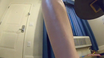 Giantess Crew - Victoria - Mid-Shrink