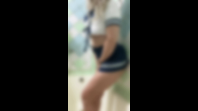 An 18+ Schoolgirl Really Wants To Pee For Stepdaddy